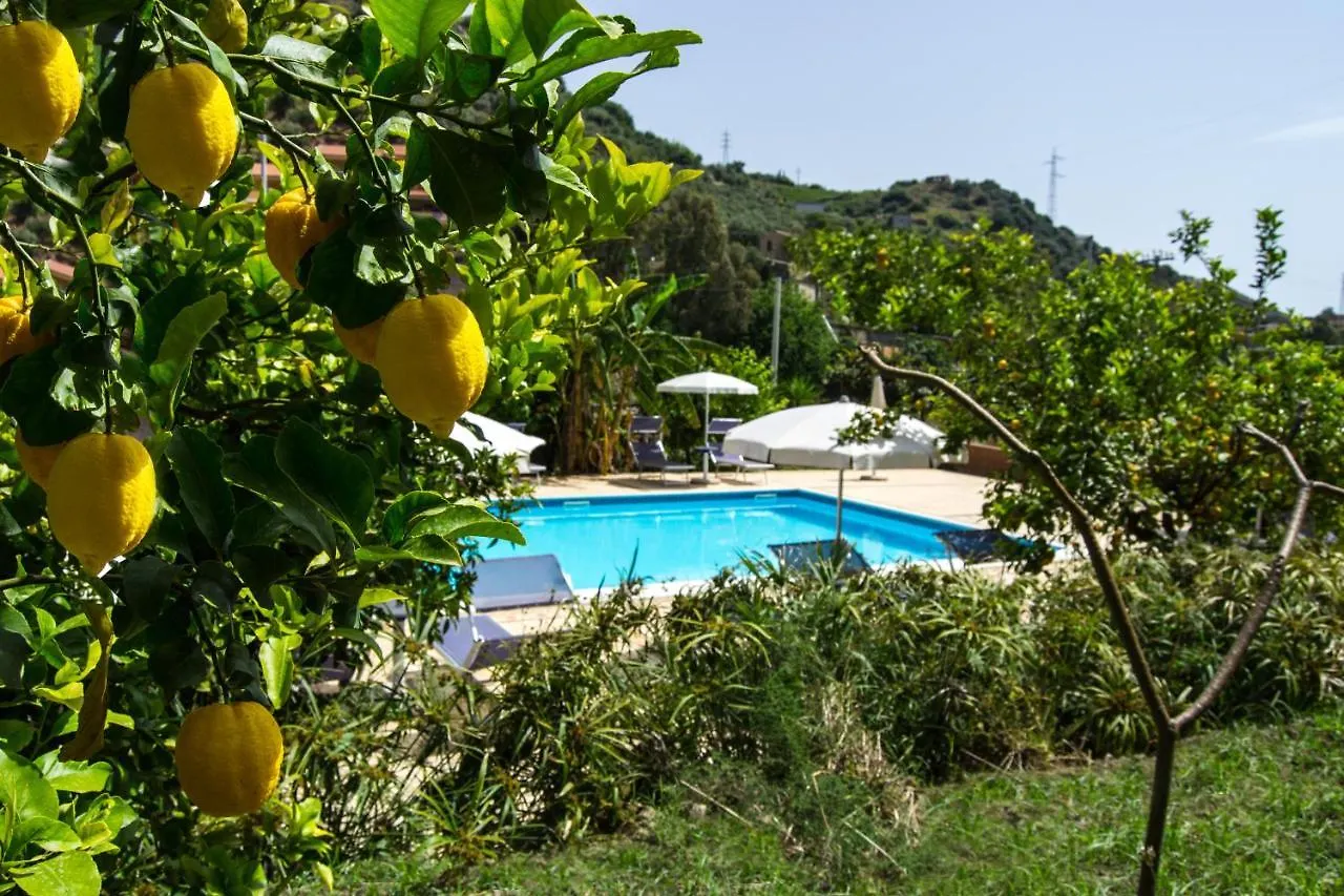 Aparthotel Residence Villa Mare Taormina Letojanni