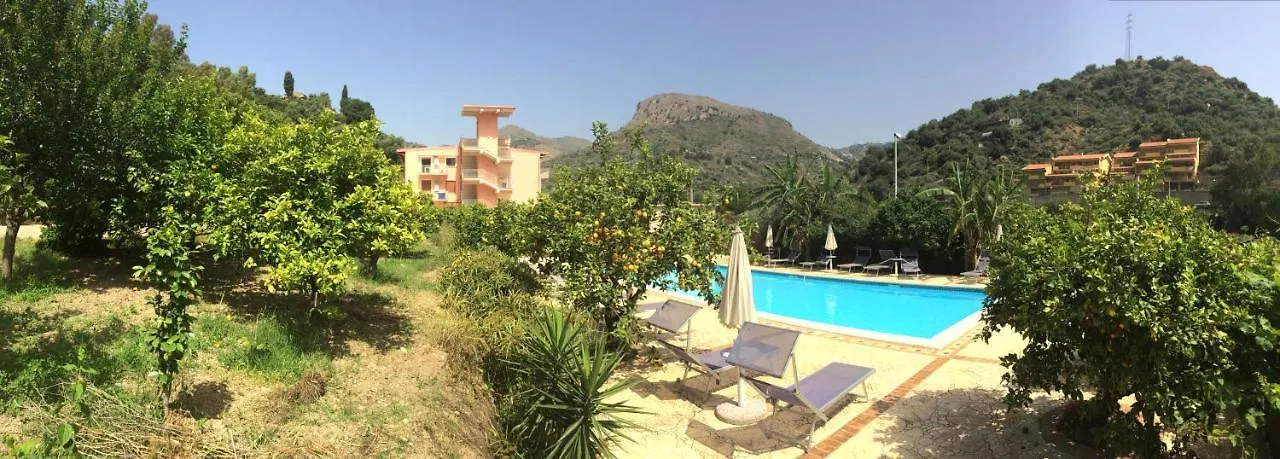 Residence Villa Mare Taormina Letojanni 3*,