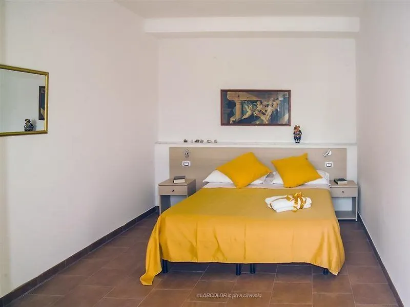 Aparthotel Residence Villa Mare Taormina Letojanni