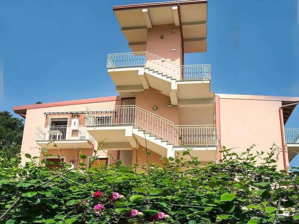 *** Aparthotel Residence Villa Mare Taormina Letojanni Italy