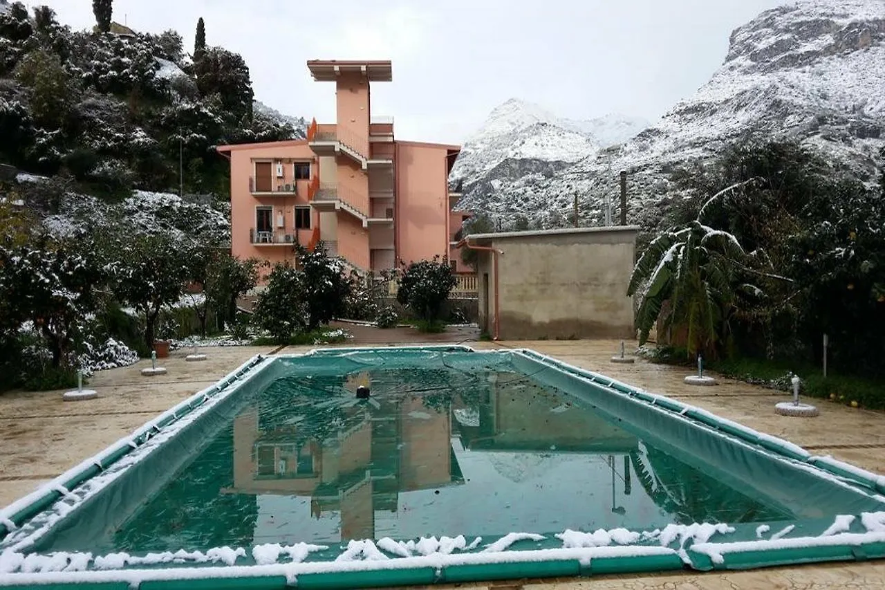 Residence Villa Mare Taormina Letojanni